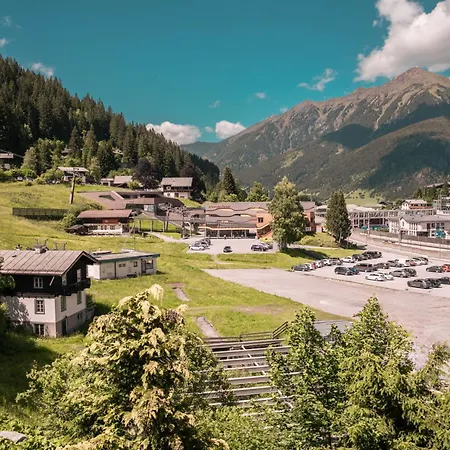Am Huegel Lägenhetshotell Bad Gastein