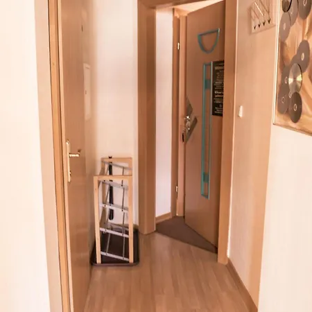 Lägenhetshotell Am Huegel 3*